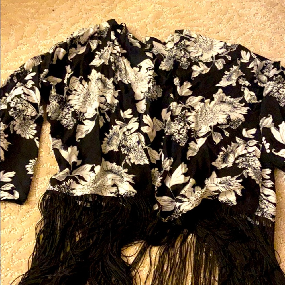 Floral printed kimono